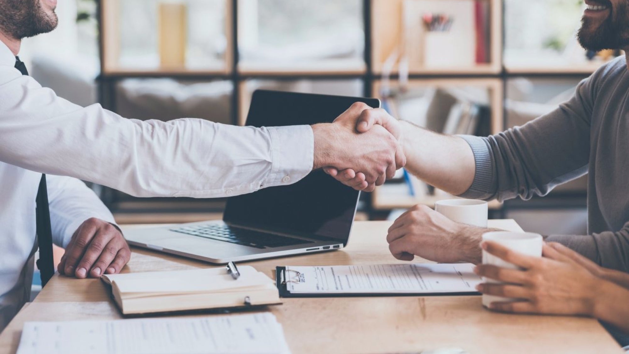 Non-Exclusive LOIs and Buyer Herding: What Actually Works